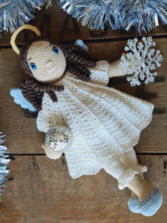 Christmas Angel Maddy Doll amigurumi crochet pattern