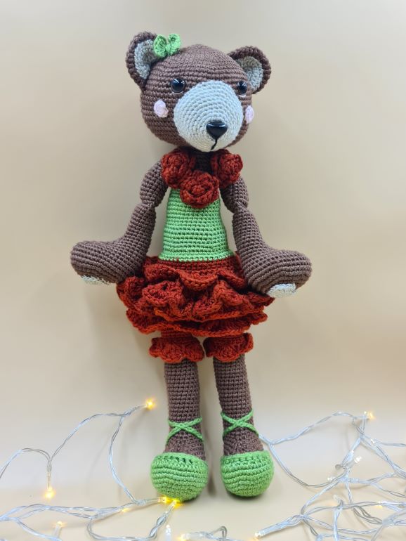 Maddy Doll Begonia Bear Crochet pattern amigurumi